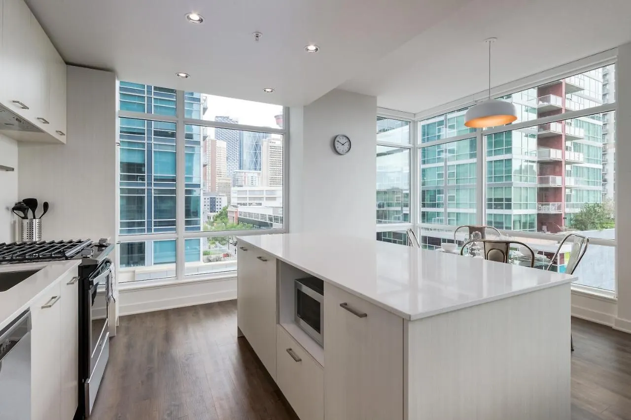 Underwood Executive Suites By Corporate Stays YYC 아파트