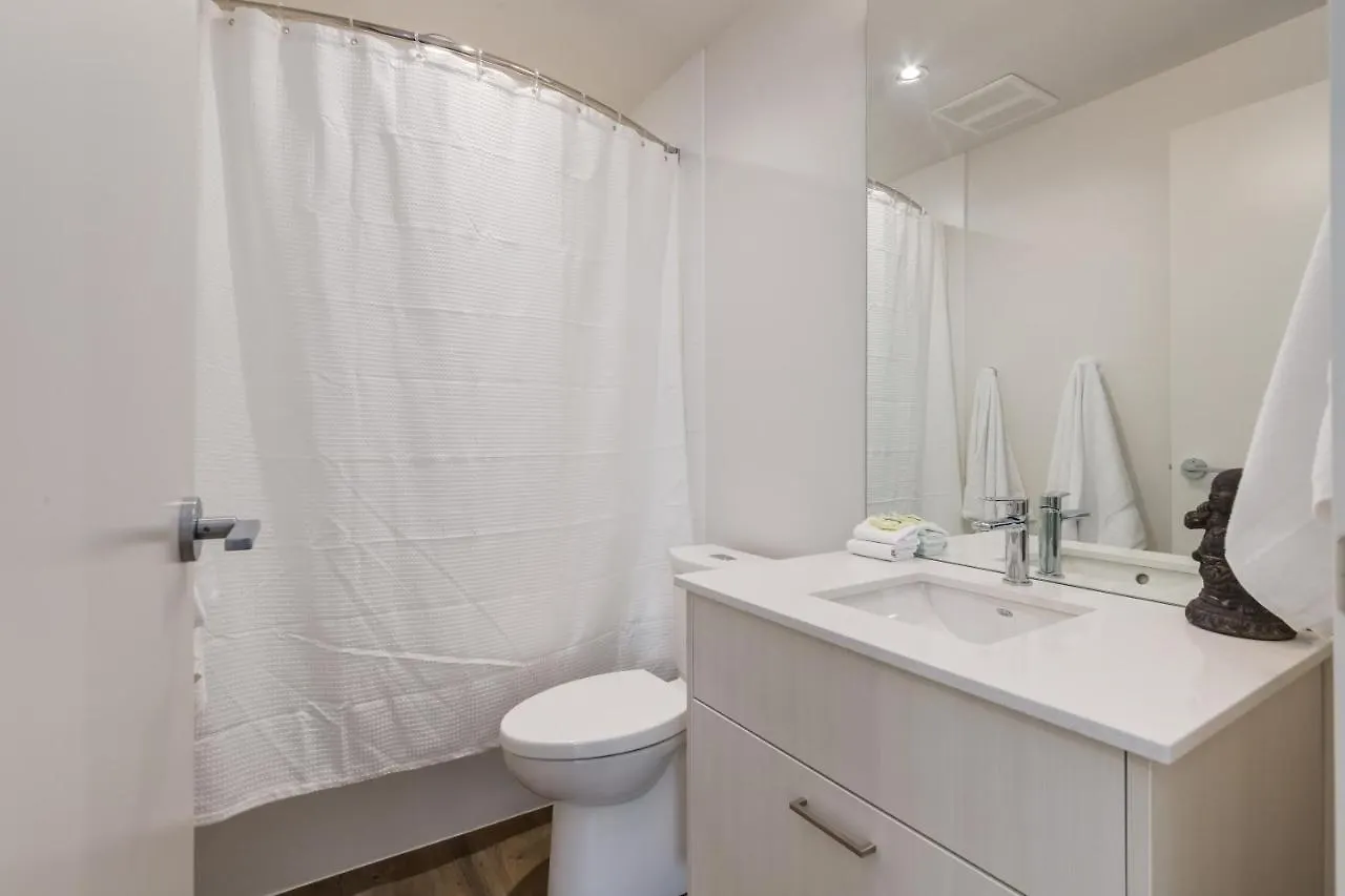 Underwood Executive Suites By Corporate Stays YYC 0*,